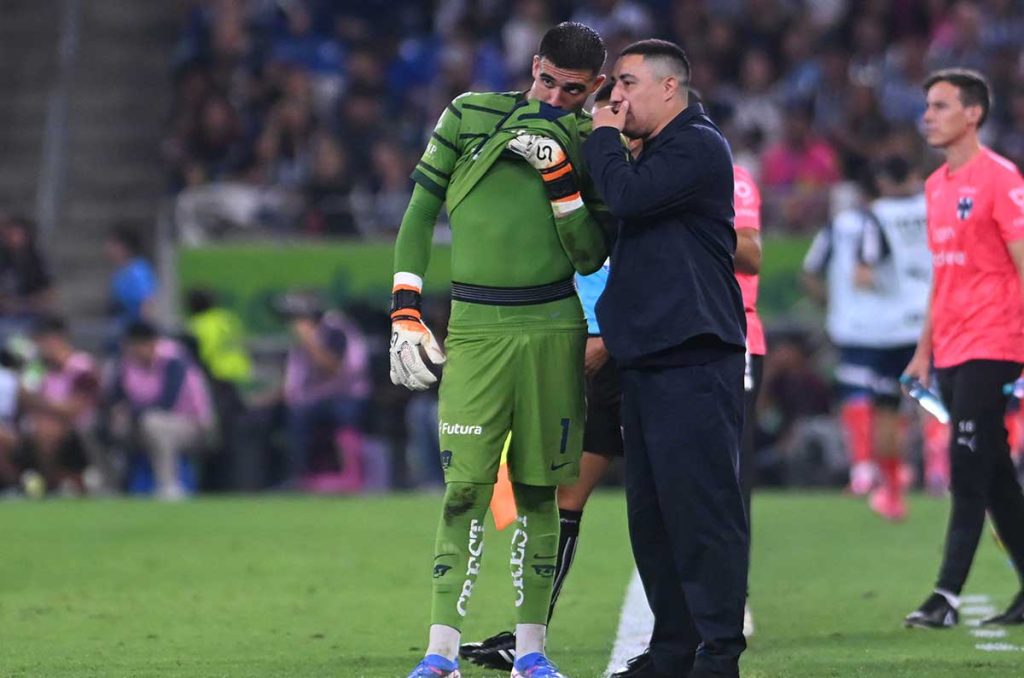 Efraín Juárez lo quiere fuera de Pumas; pero cumplirá su contrato