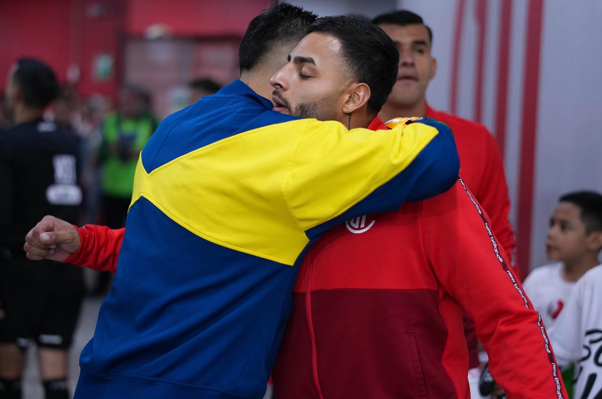 el-precio-que-tendria-que-pagar-america-o-chivas-por-alexis-vega