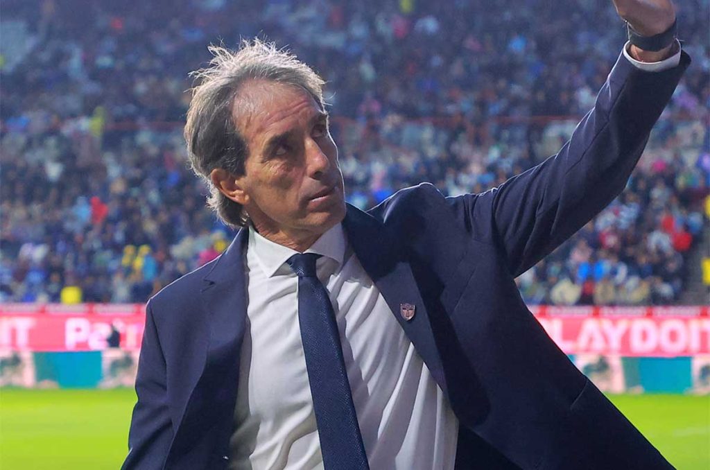 Guillermo Almada dirigió tres años a Pachuca