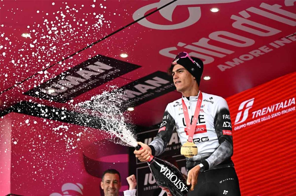 Isaac del Toro sigue en plan grande en el Giro de Italia