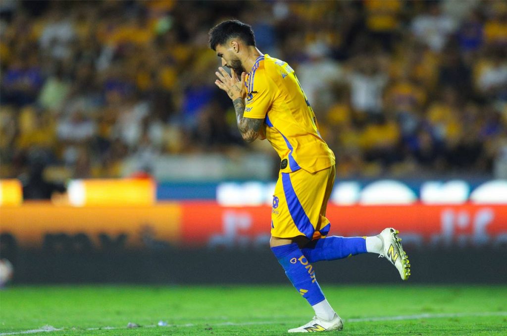 Juan José Purata se prepara para renovar contrato con Tigres UANL