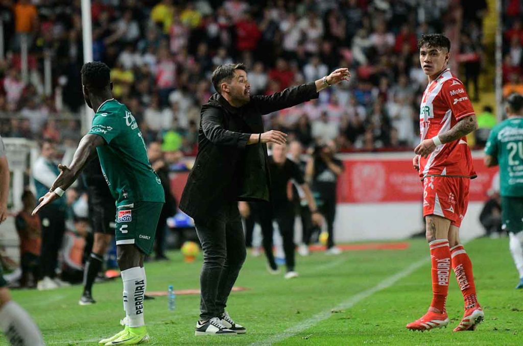 Los bombazos que Nicolás Larcamón le exigiría a Cruz Azul
