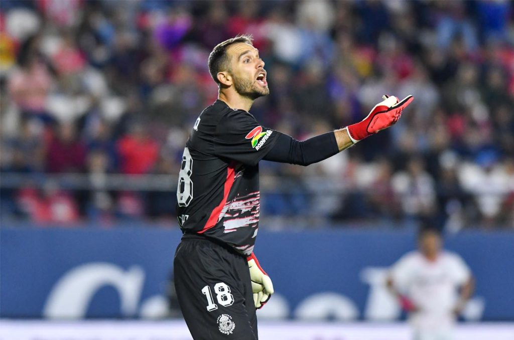 Pau López se queda en Toluca, quien debe hacer uso de la opción de compra obligatoria