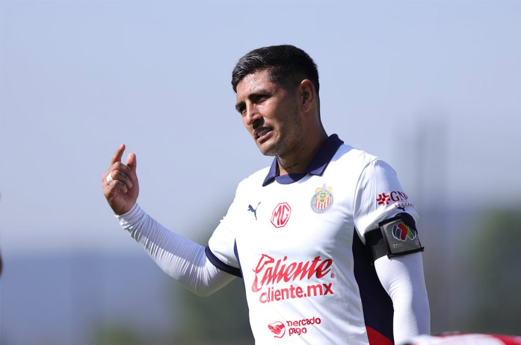 Pocho Guzmán sería uno de los sentenciados para salir de Chivas