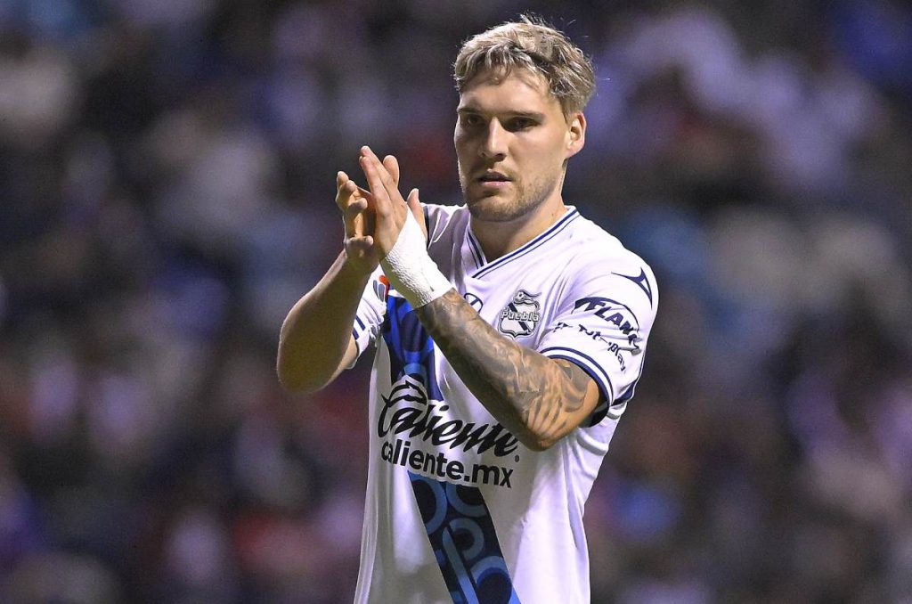 Emiliano Gómez se queda en Puebla para el torneo Apertura 2025 y ya será jugador de la Franja totalmente
