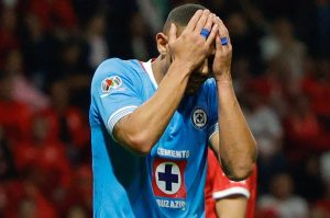 Se confirma el adiós de Giorgos Giakoumakis de Cruz Azul