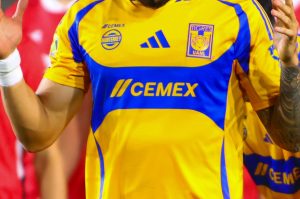 Tigres le cierra puerta a Chivas y prepara renovación de un futbolista