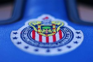 Tras la caída de Torrent, surgen nuevos candidatos para Chivas