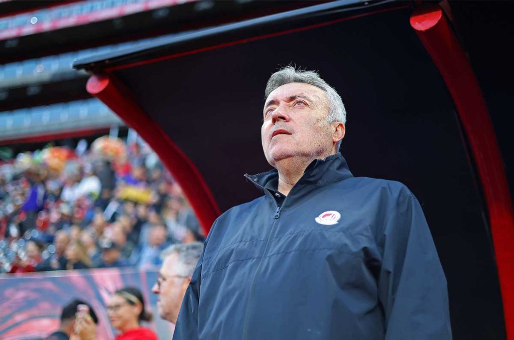 Tras la caída de Torrent, surgen nuevos candidatos para Chivas 0