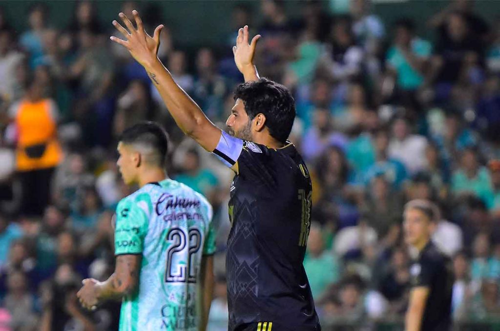¡Última hora! Carlos Vela decide colgar los botines y tiene un nuevo rol en el deporte 0