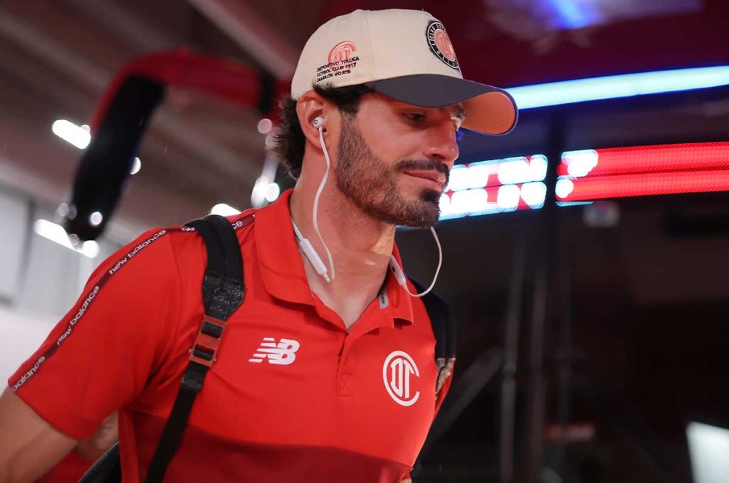 Antonio Briseño acaba de levantar el título de la Liga MX con Toluca