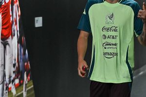 Canterano del América, severamente criticado por errores en el México vs Suiza
