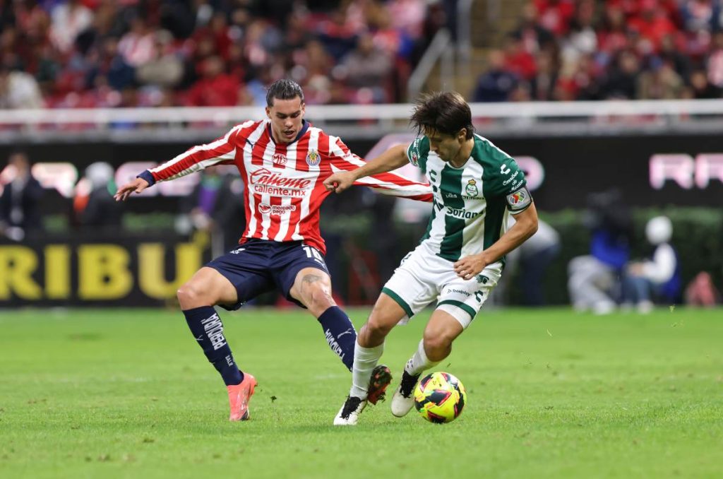 Chivas y Santos Laguna se enfrentan por la Copa Bienestar 2025