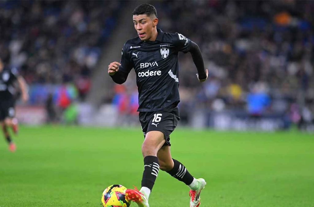 Johan Rojas regresaría a Rayados de Monterrey