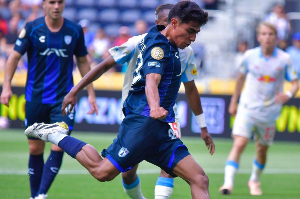 Las actuaciones de Elías Montiel lo han puesto en la mira del Ajax de Ámsterdam