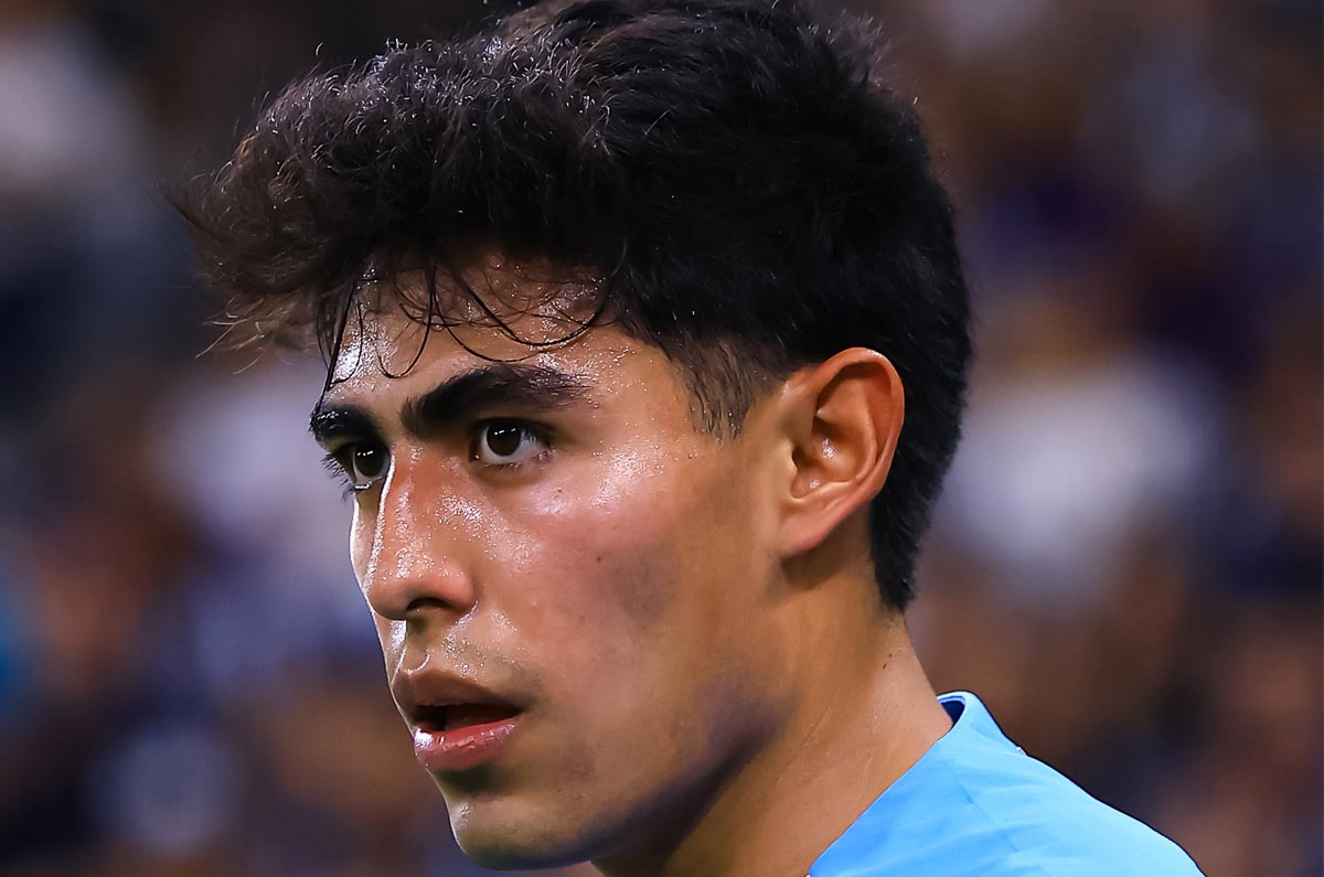 Se aleja de Oviedo y Elías Montiel ya es sondeado por grande de Europa