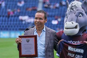 José Guadalupe ‘Profe’ Cruz con un inesperado equipo regresa a los banquillos