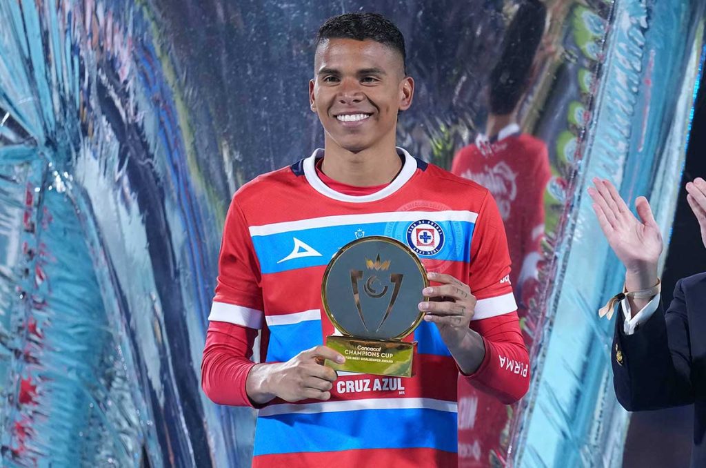 Kevin Mier fue reconocido como el mejor portero de la Concachampions