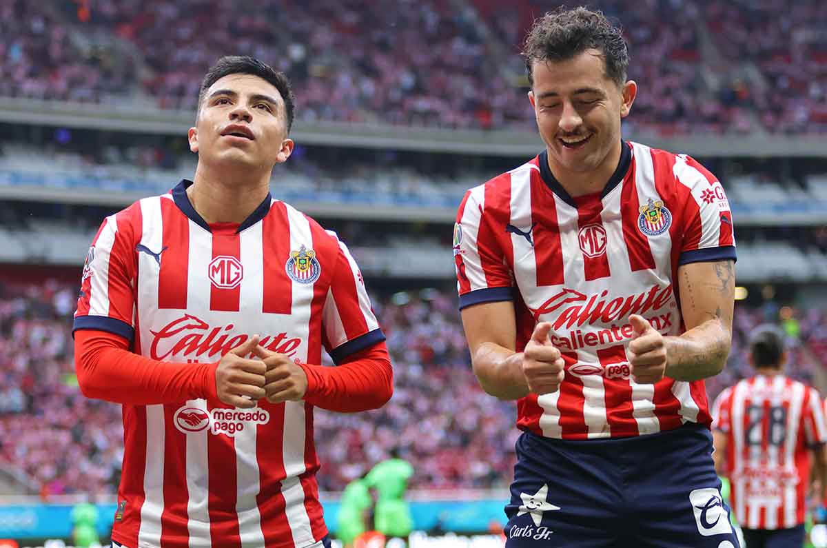 León, con la encomienda de rescatar indeseables en Chivas