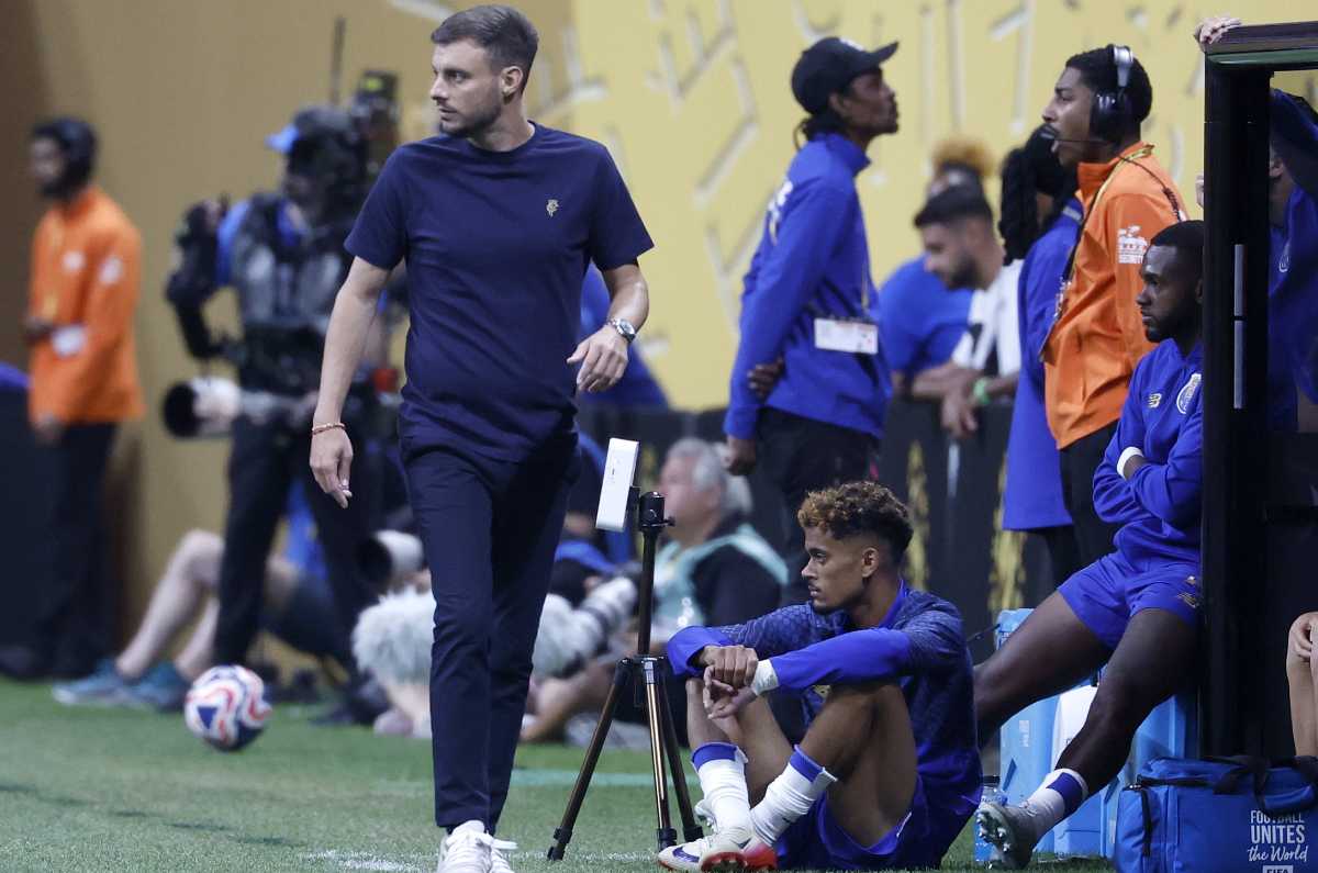 Messi sepulta a Martín Anselmi; Porto lo quiere fuera