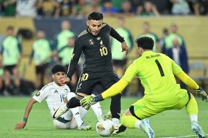 México se impone a Arabia Saudita y espera por un viejo conocido en semifinales