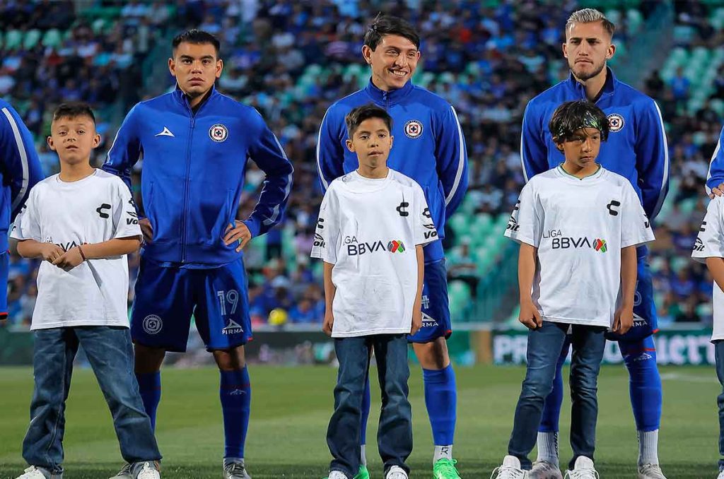 Pumas podría ver en Cruz Azul la solución para su mediocampoPumas podría ver en Cruz Azul la solución para su mediocampo