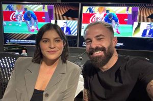 ¿Quién es Lola del Carril? Compañera narradora de Marc Crosas en el Mundial de Clubes 2025