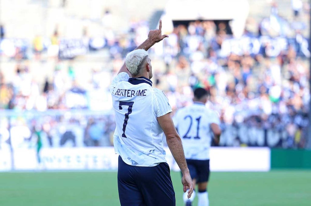 Rayados golea al Urawa y se clasifica para los Octavos del Mundial de Clubes ¿Contra quién va? 0