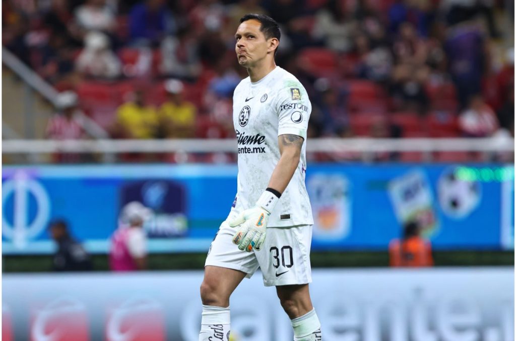 Rodolfo Cota se mantendrá como guardameta de las Águilas del América