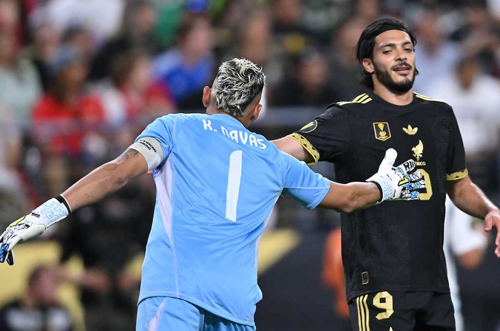 Ante una mejor oferta, Piojo Herrera avala la llegada de Keylor Navas a Pumas 0