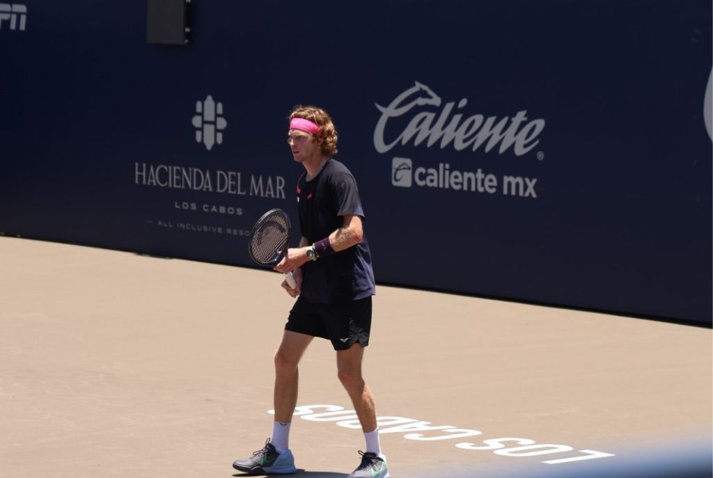 CALIENTE.MX TE LLEVA AL CORAZÓN DE LOS CABOS TENNIS OPEN 1
