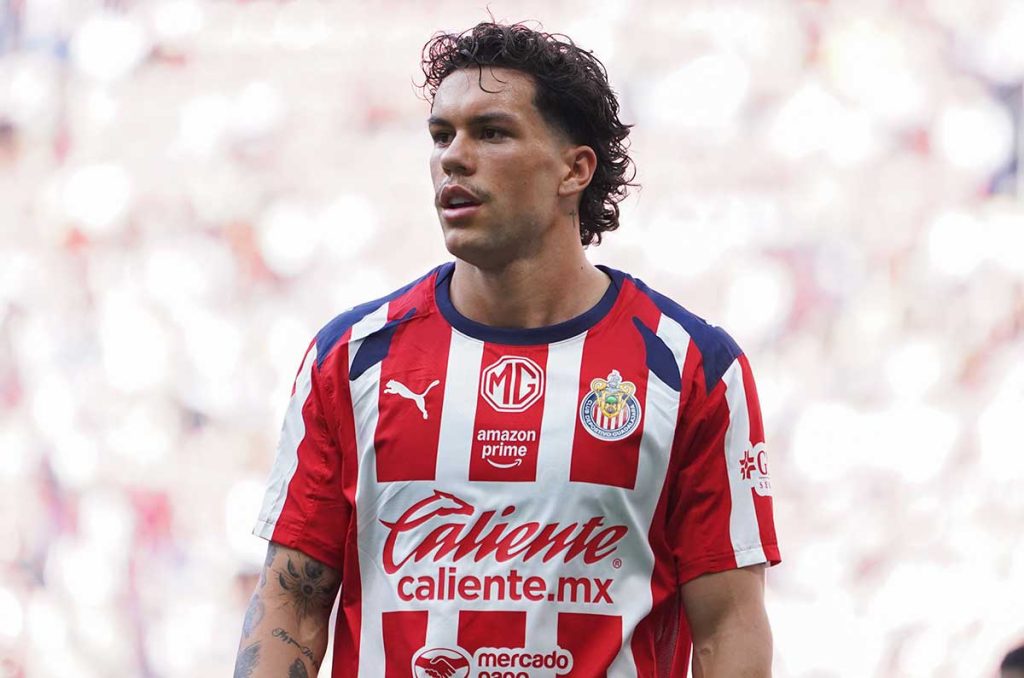 Chivas complica su pase a la siguiente ronda