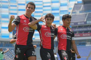 Chivas le roba una preciada joya al Atlas