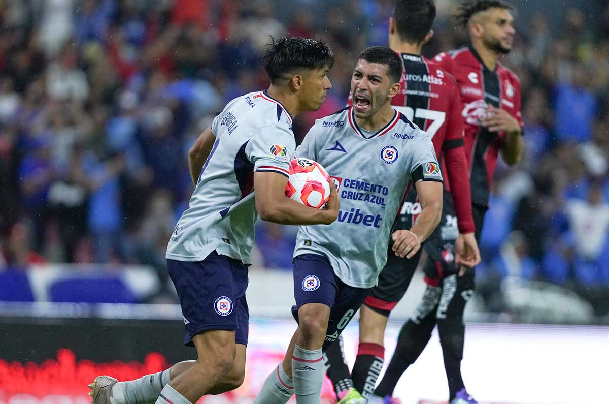 Con algunos cómplices, Cruz Azul empata ante Atlas inspirado en el inicio de torneo