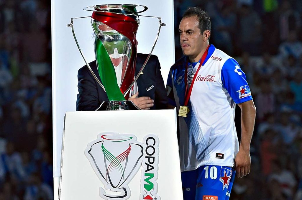Cuauhtémoc Blanco un 10 del Puebla que levantó la Copa MX
