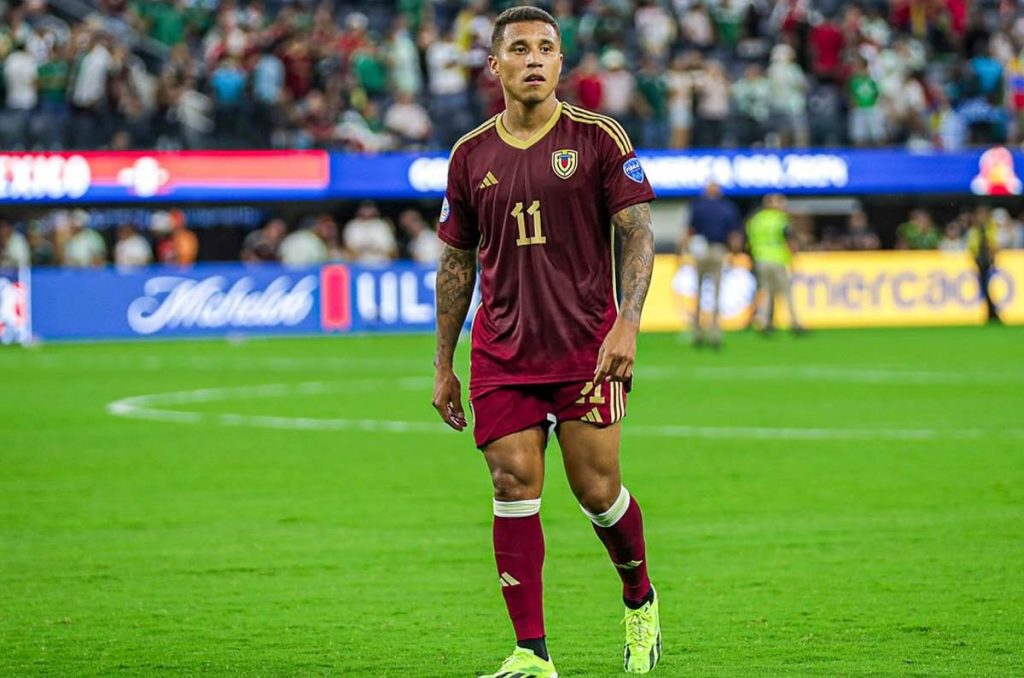Darwin Machís, futbolista venezolano que podría fichar América