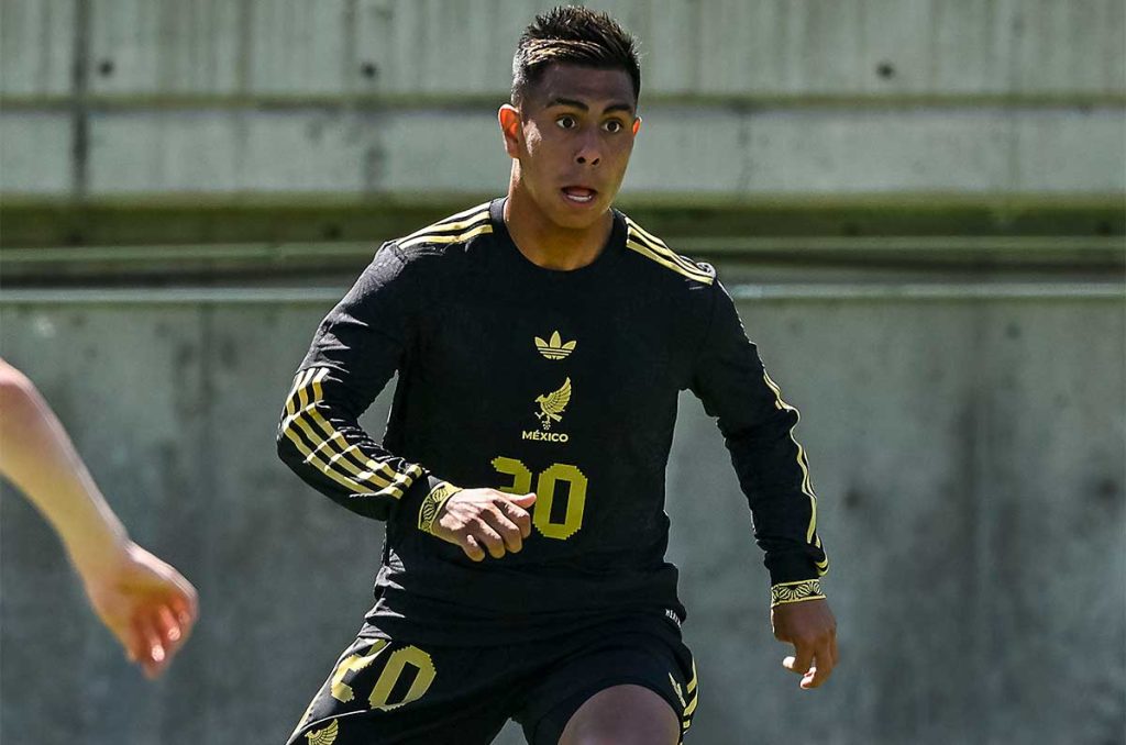 Efraín Álvarez viene de ganar la Copa Oro con la Selección Mexicana