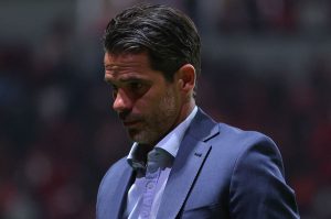 Fernando Gago ya está en Necaxa, pero sigue arrastrando a Boca Juniors