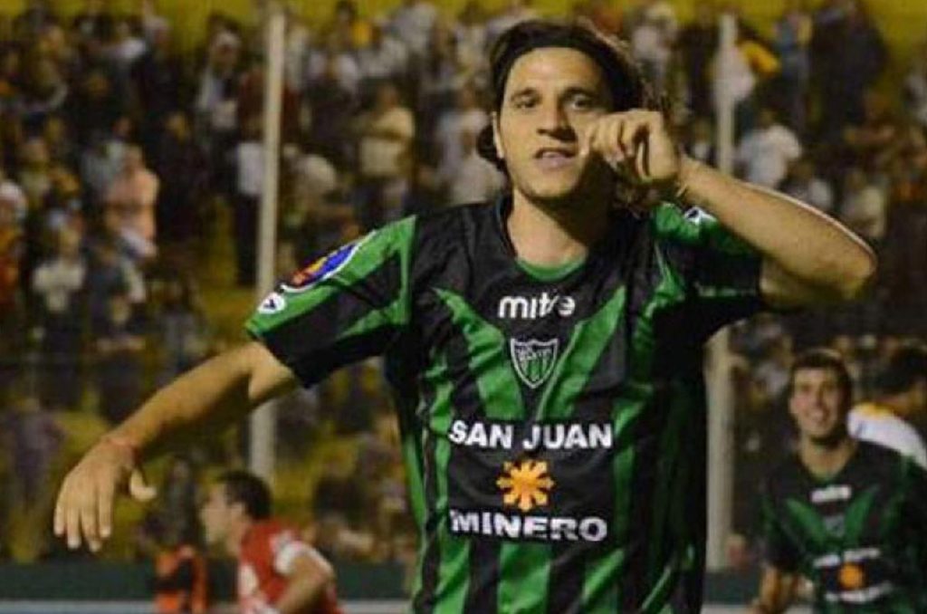 Gustavo Caprari logró brillar con otros equipos pero Pumas no le dio chances