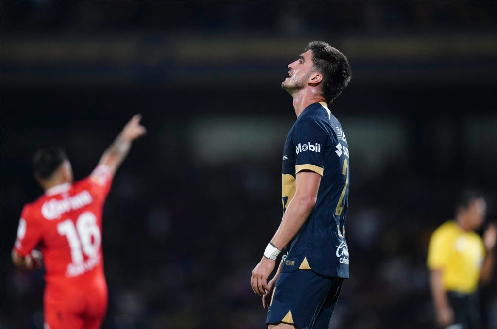 Gustavo Del Prete la pasó muy mal en los Pumas de la UNAM
