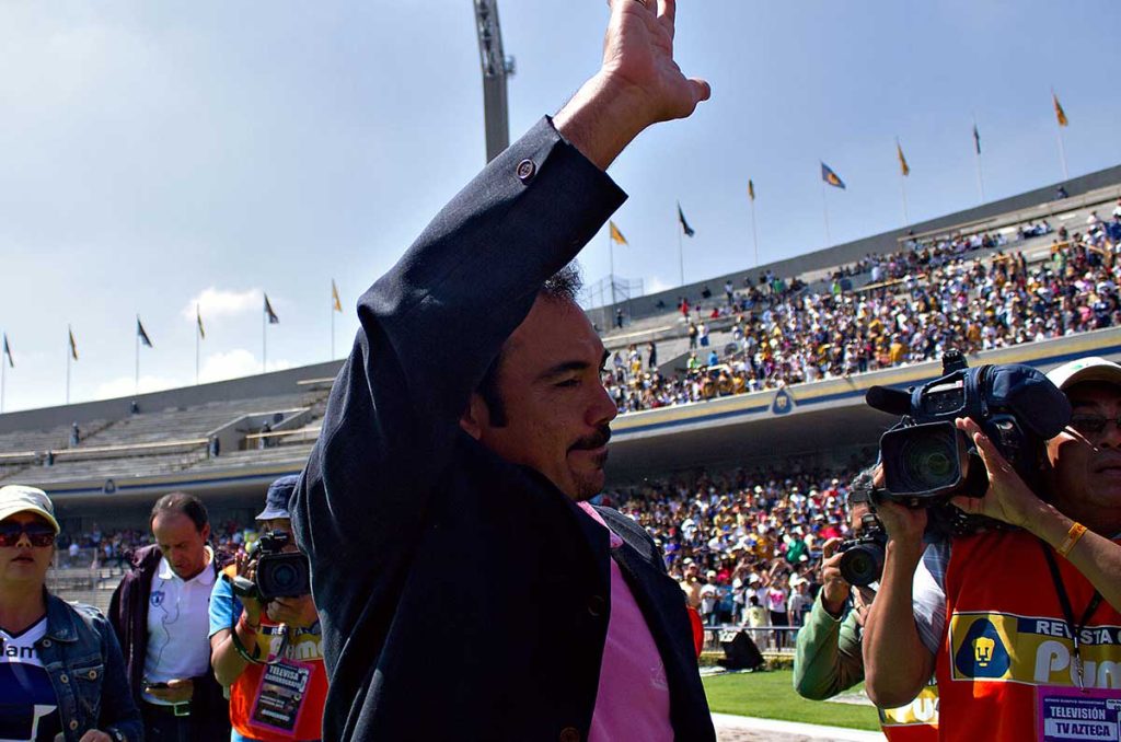 Hugo Sánchez regresó a Pumas como técnico, pero no como jugador