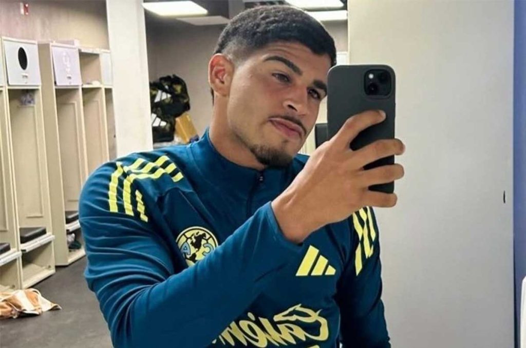 Ícaro ya posa con los colores del América