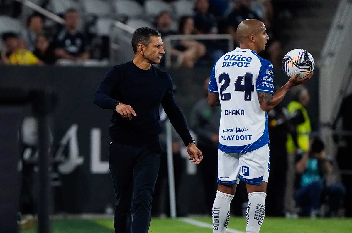 Jaime Lozano continúa con su paso perfecto en Pachuca y anula al Chucky Lozano