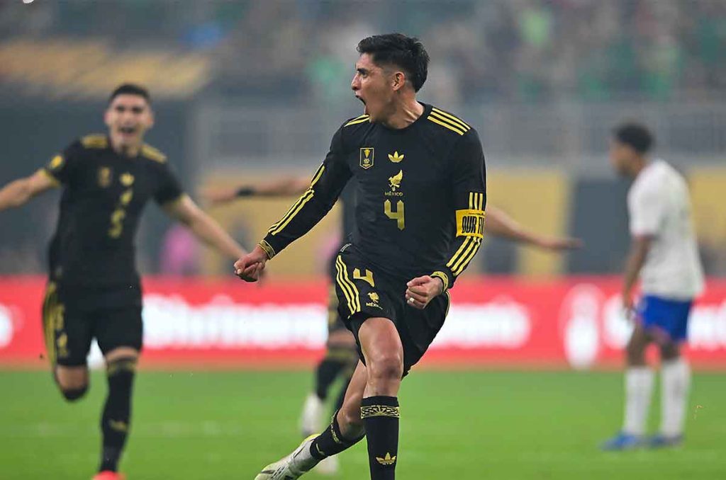 Javier Aguirre y los jugadores de la Selección Mexicana que han asegurado su lugar en el Mundial de 2026 0