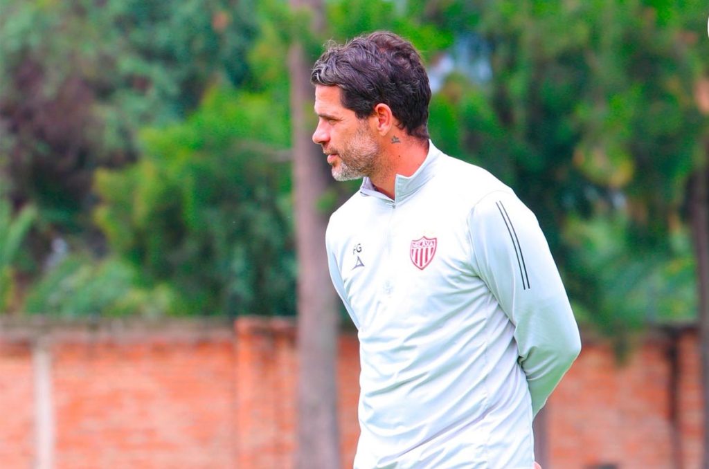 Fernando Gago se enfrentará a las Chivas como nuevo DT del Necaxa