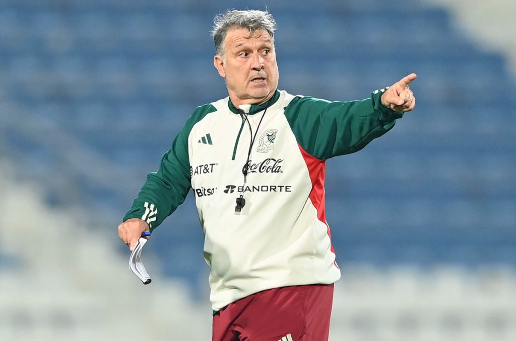 Gerardo Martino dejó fuera de Qatar 2022 a Santiago Giménez