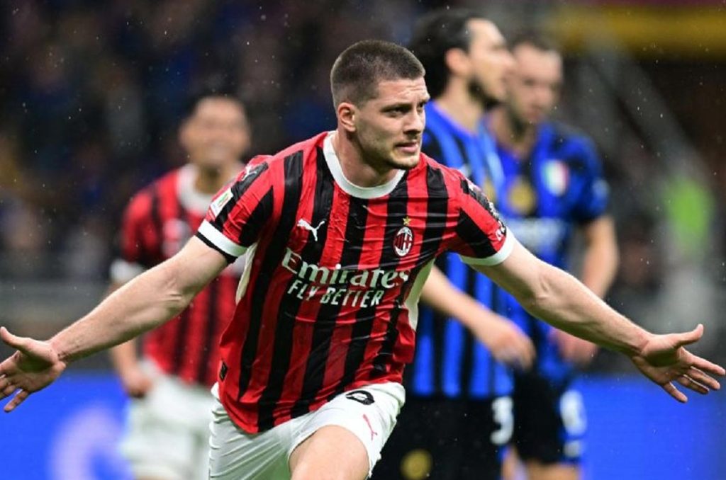 Santiago Giménez fue clave para que Luka Jovic conociera de Cruz Azul