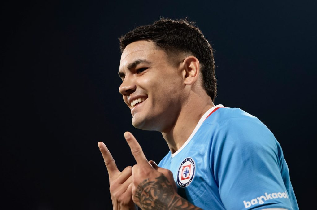 Toro Fernández podría tener una última oportunidad con Cruz Azul