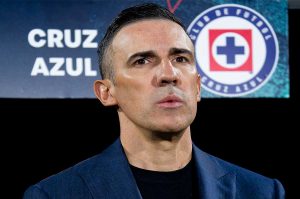 Tras salir por atrás en Cruz Azul, Vicente Sánchez aparece en la órbita de un grande de Italia