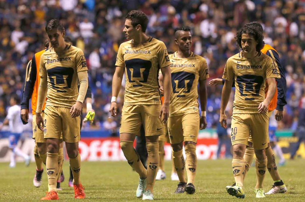 Josecarlos Van Rankin y  Matías Britos no fueron los mejores compañeros en Pumas